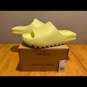 Yeezy slide ‘green glow’ 2022, Ds, guaranteed authentic, size 12